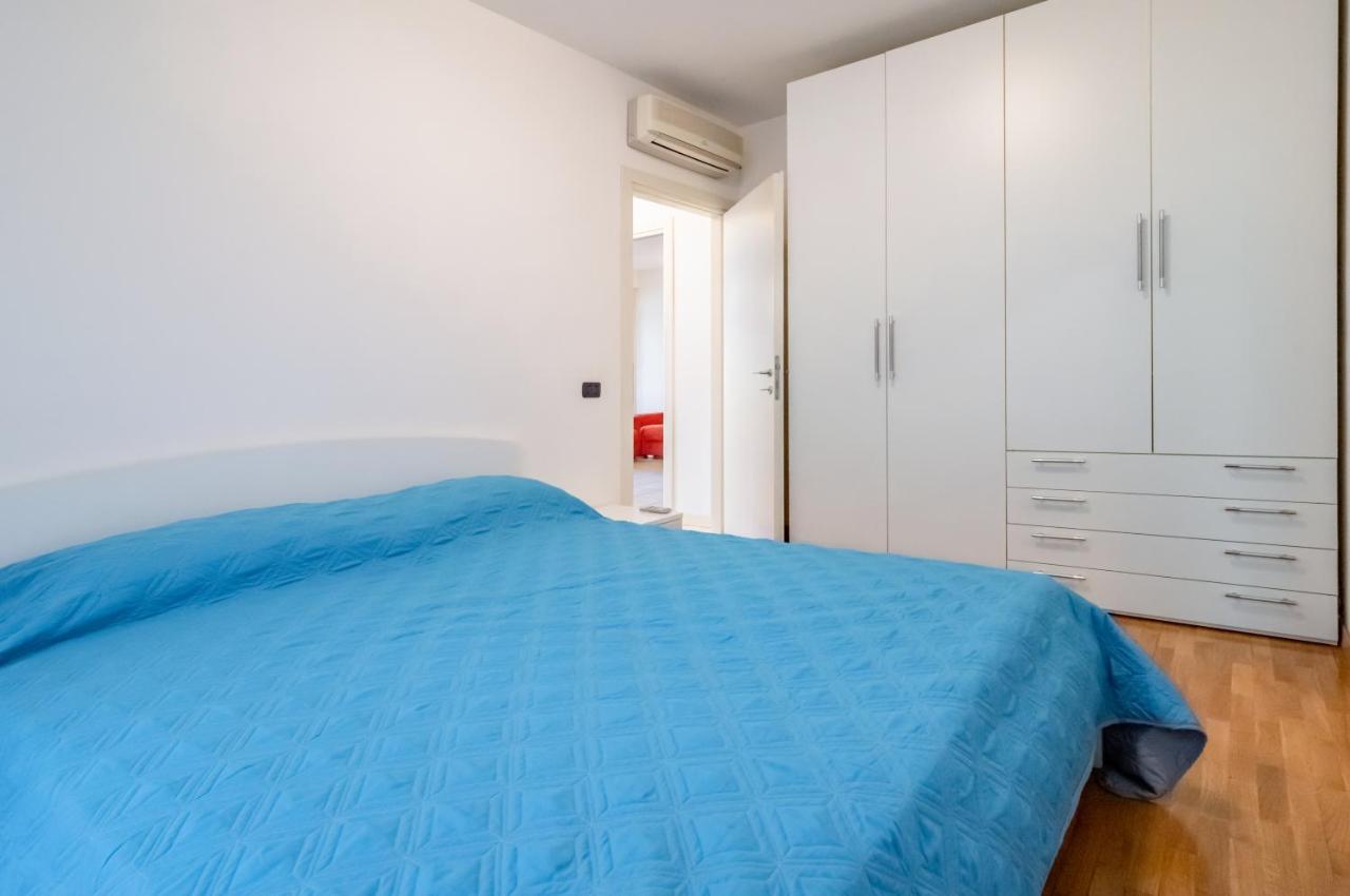 Piana Di Solaro Modern Flat & Swimming Pool Lägenhet Lerici Exteriör bild